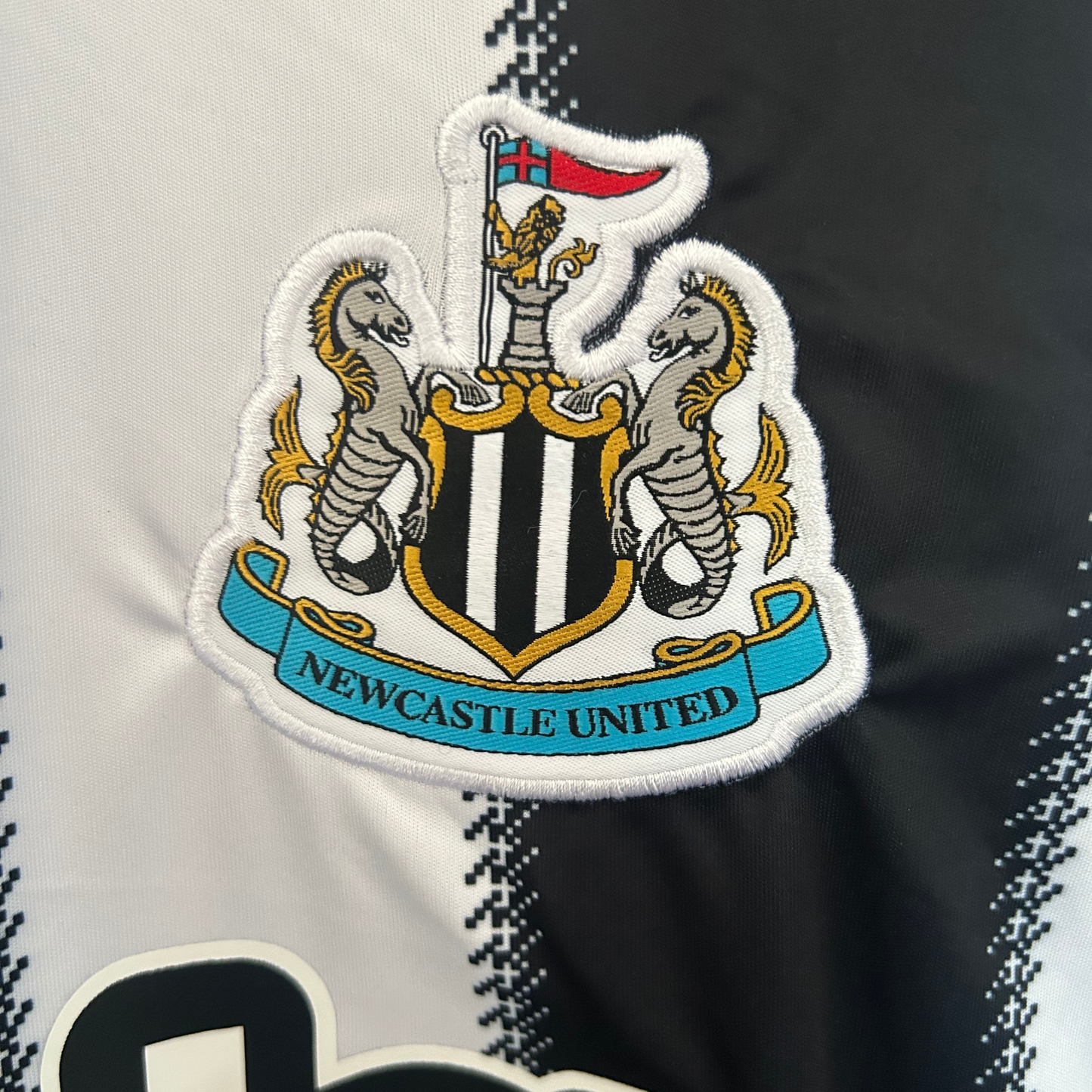 NEWCASTLE HOME SHIRT 2025/26