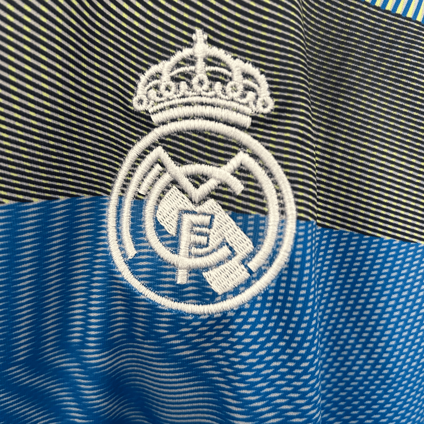 REAL MADRID PRE-MATCH SHIRT 2025/26