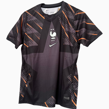 France goalkeeper kit 2026 by ELVN, featuring a navy jersey with team crest and matching shorts and gloves for soccer.