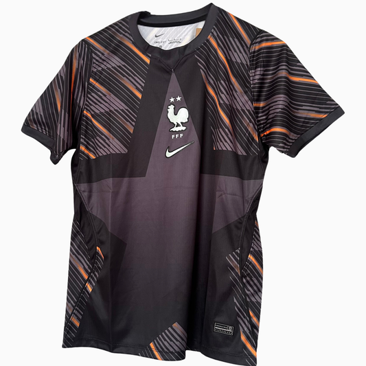 France goalkeeper kit 2026 by ELVN, featuring a navy jersey with team crest and matching shorts and gloves for soccer.