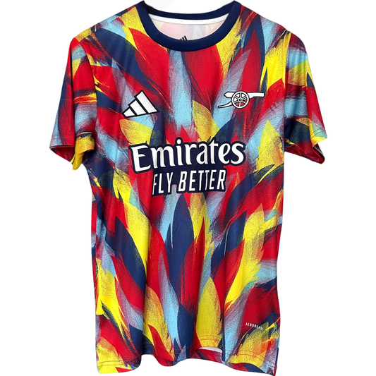 ELVN Arsenal pre-match kit 2025/26, featuring team jersey with club crest and matching shorts, on a plain background.