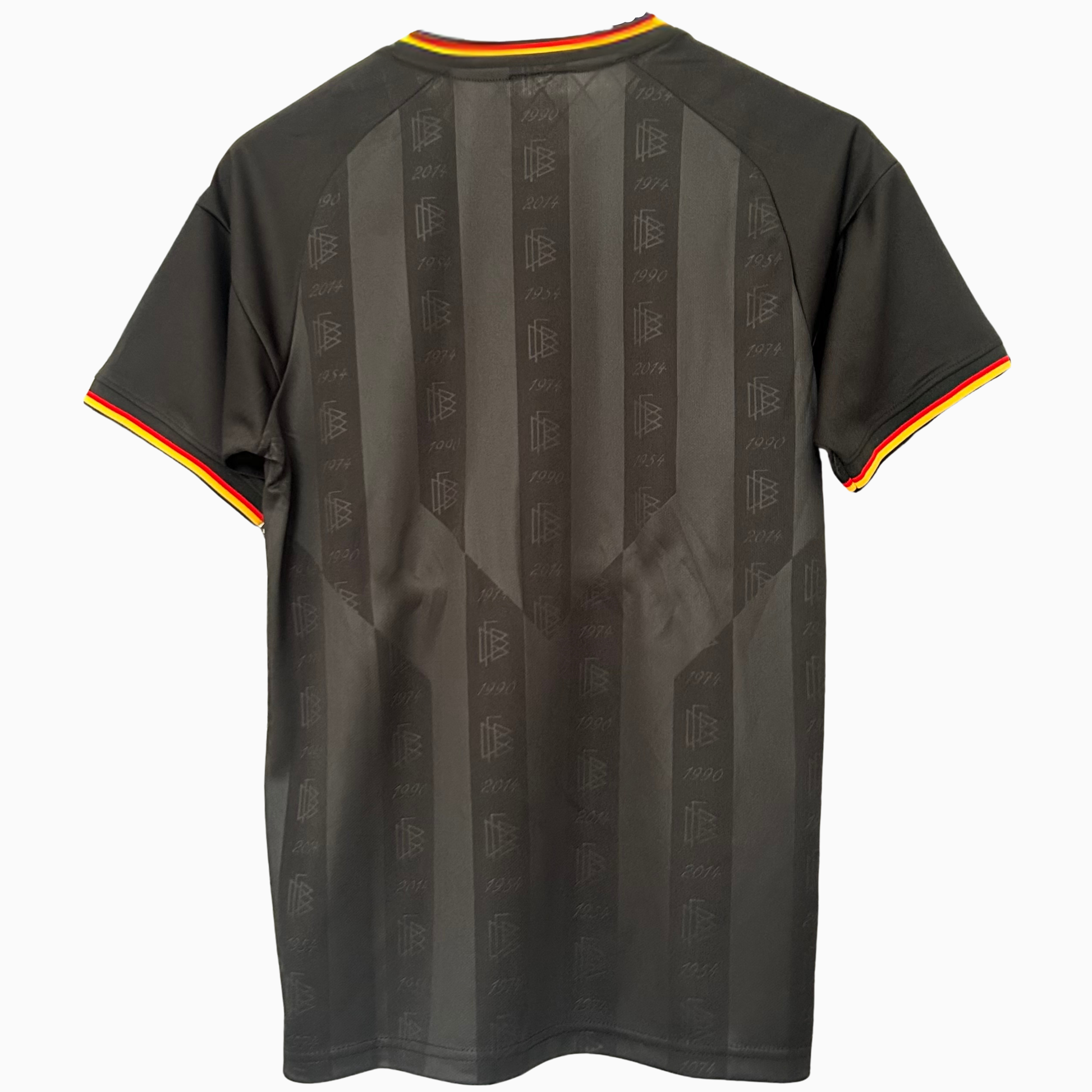 ELVN Germany 125th Anniversary Kit featuring commemorative items and branded accessories for celebration.